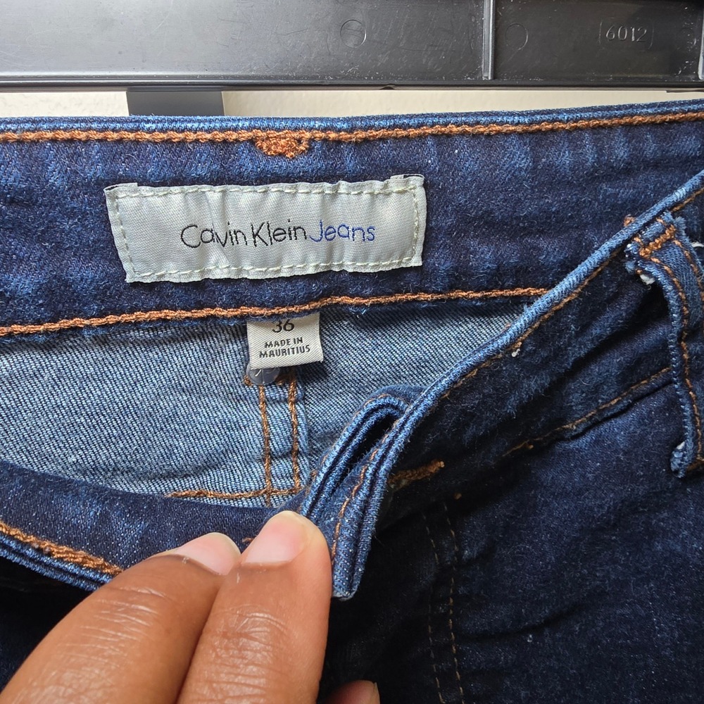 Calvin Klein Jeans Shorts Mens Size 36 Dark Wash Denim Casual
